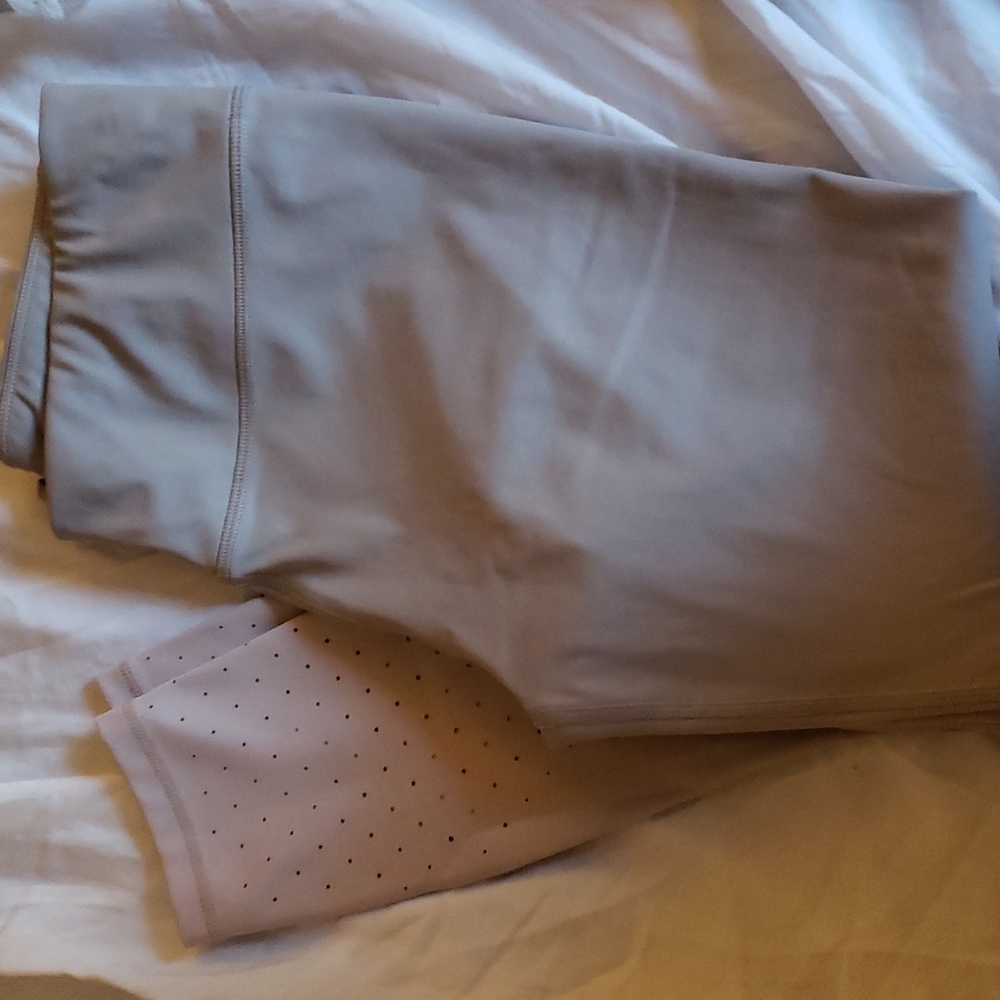 Athleta Contender l ight gray Leggings